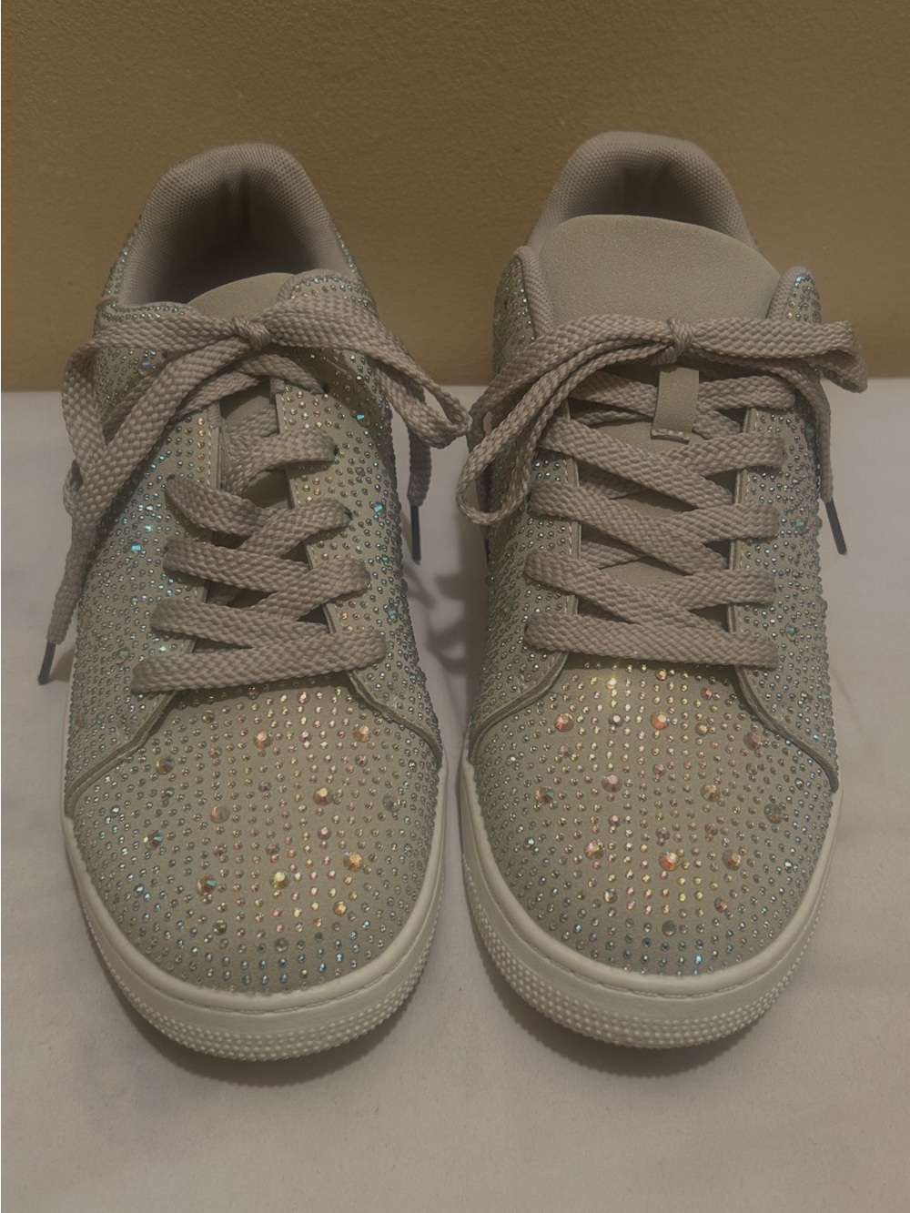 Women’s Sparkle Rhinestone Lace-Up Sneakers - Light Gray